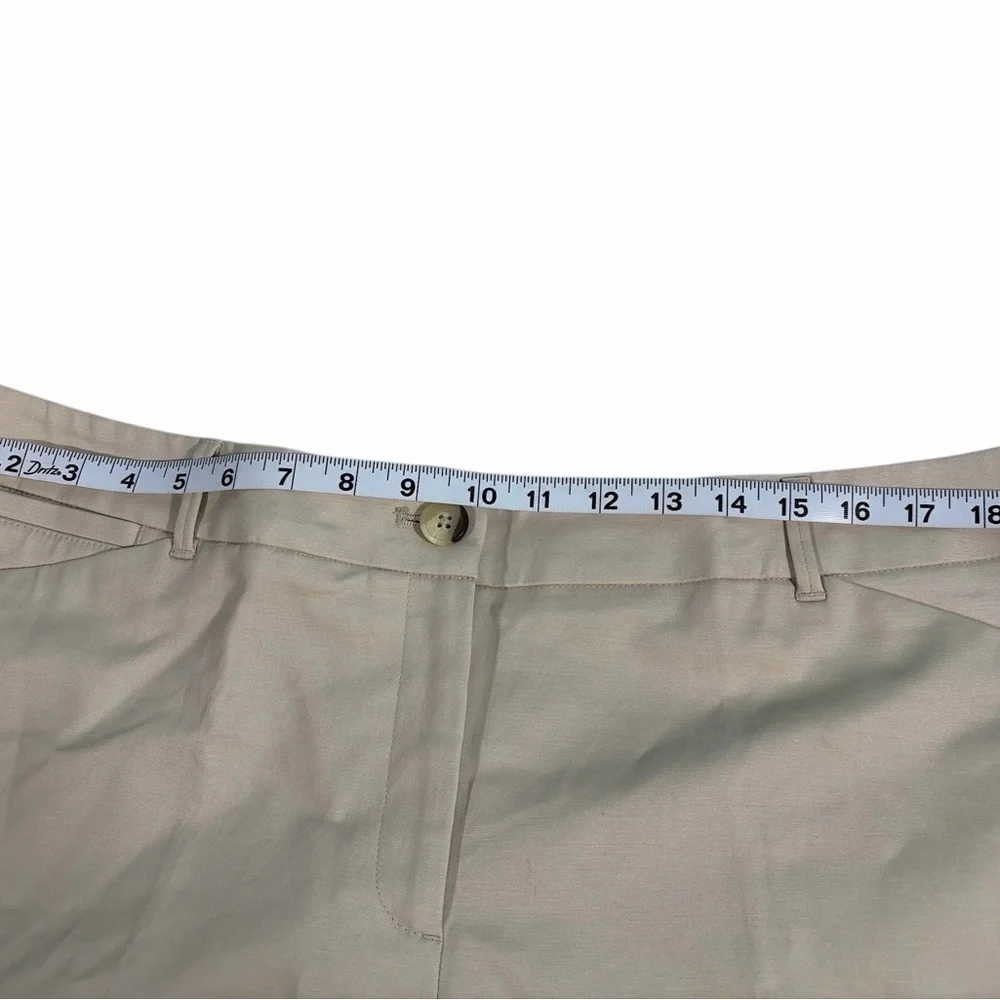 Chicos Shorts Size 3 Beige Pockets Flat Front Bermuda Cotton Blend - Picture 7 of 10